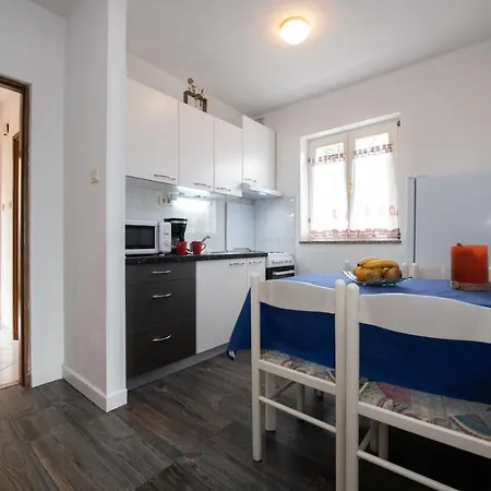 Blue Apartment Ika