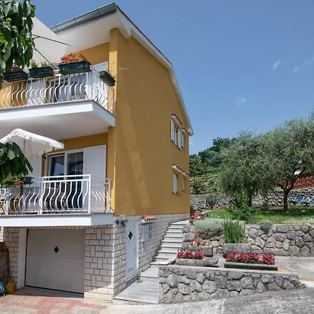 Blue Apartman Ika